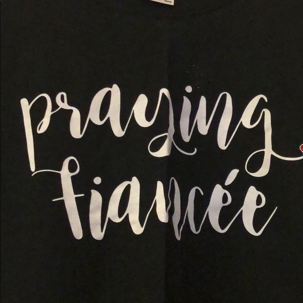 Praying Fiancèe T-shirt